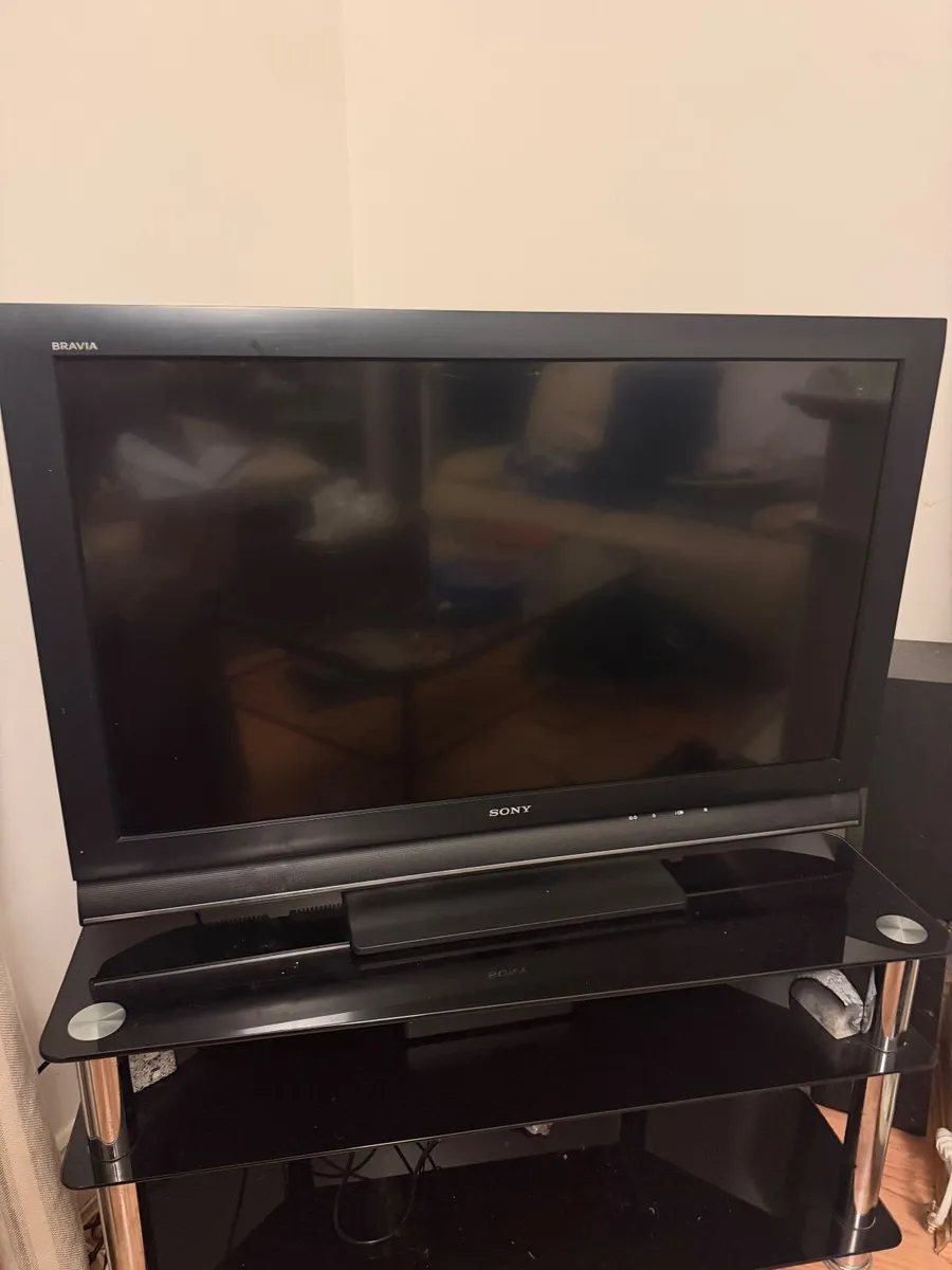Sony Bravia 40inch TV (not smart tv) - Image 2