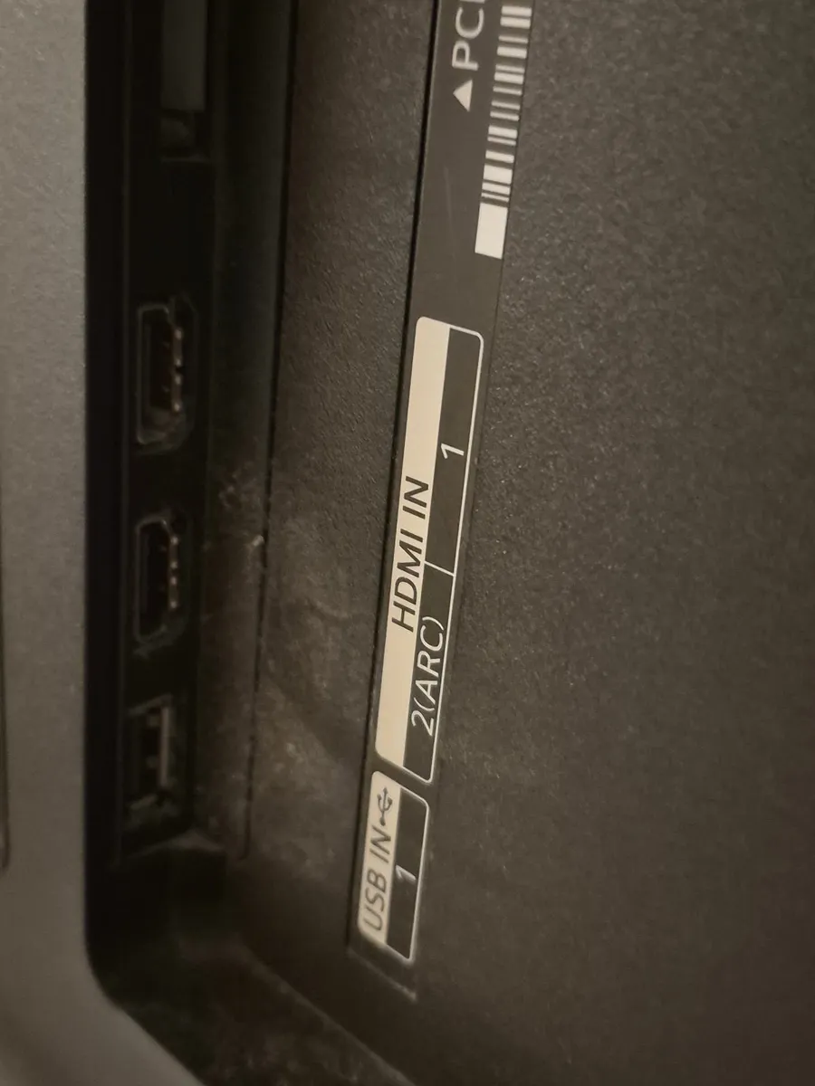 LG 43" 4K smart TV - Image 4