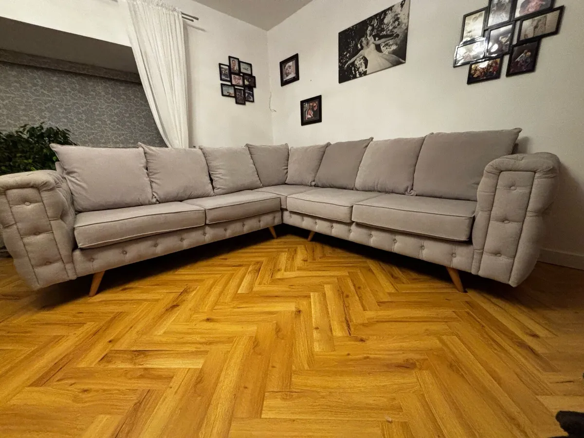 Corner sofa - Image 1