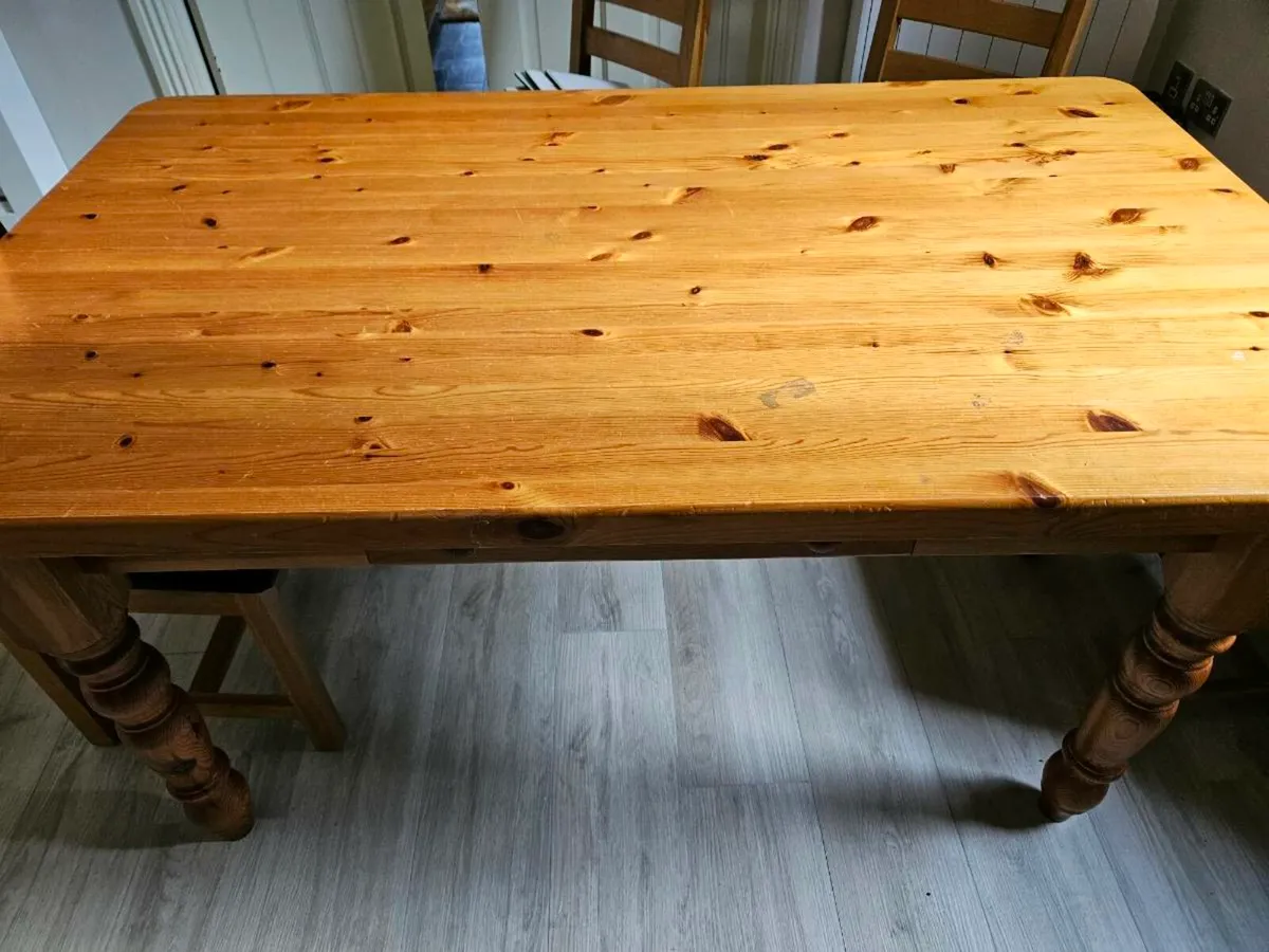 Dining Table & Chairs - Image 1