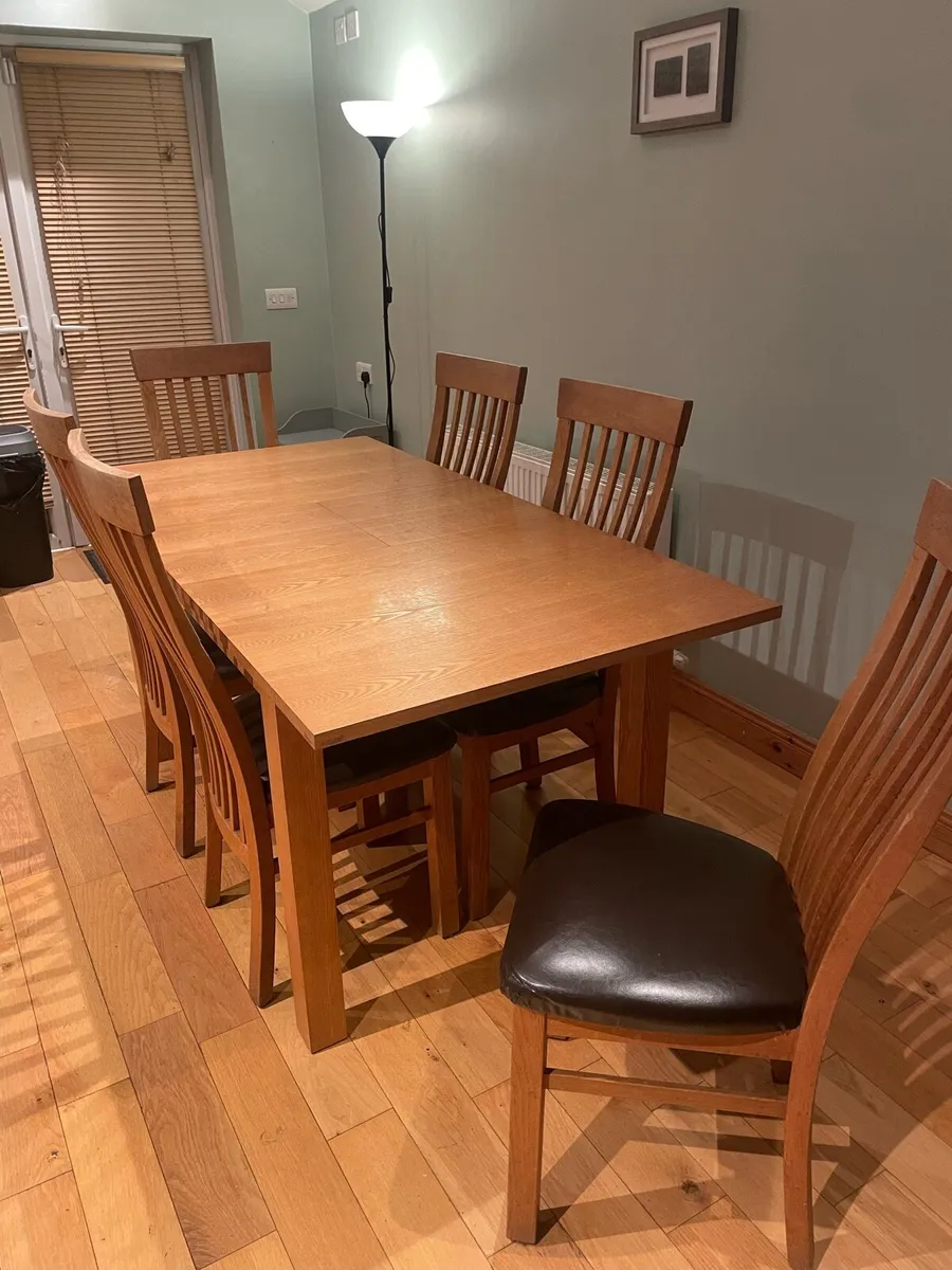Dinning table with 8 seats - Image 4