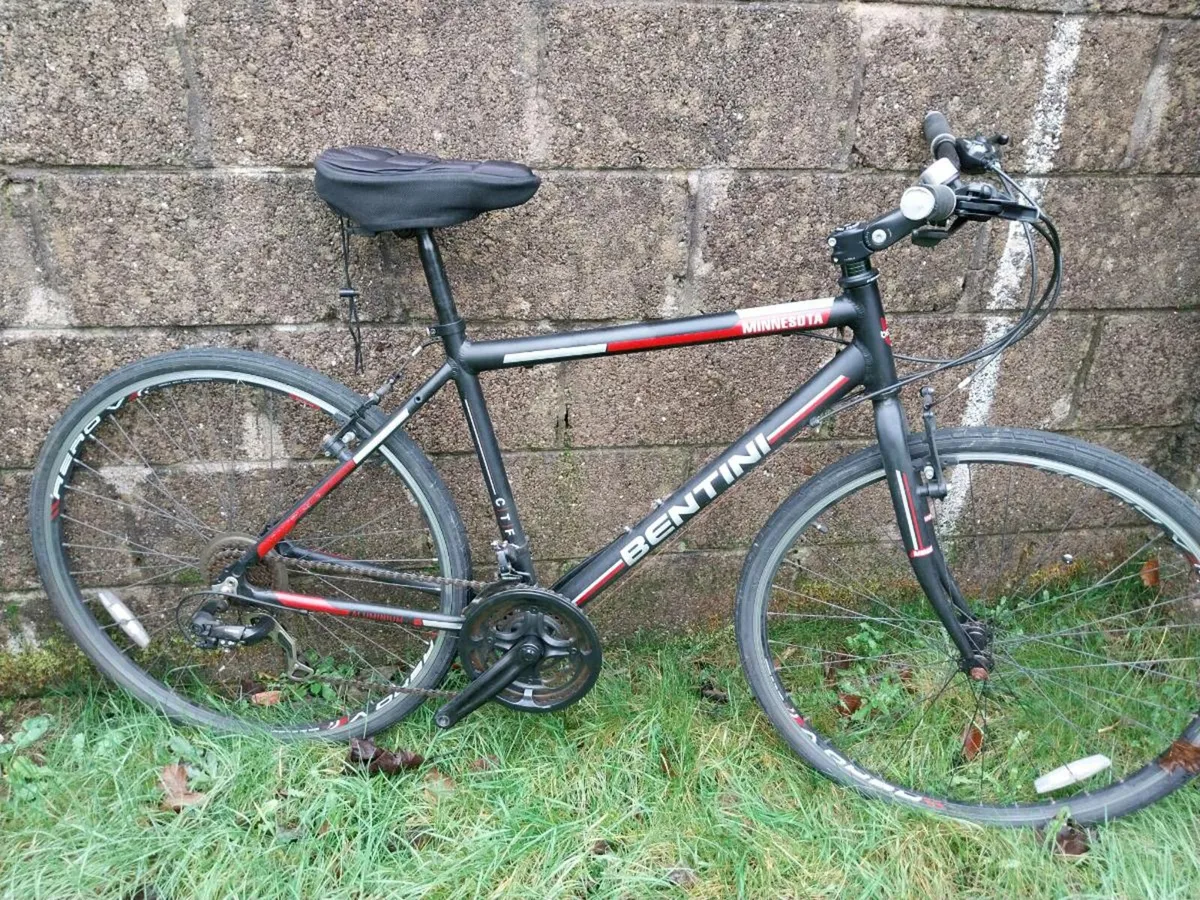 Hybrid Bike - Image 2