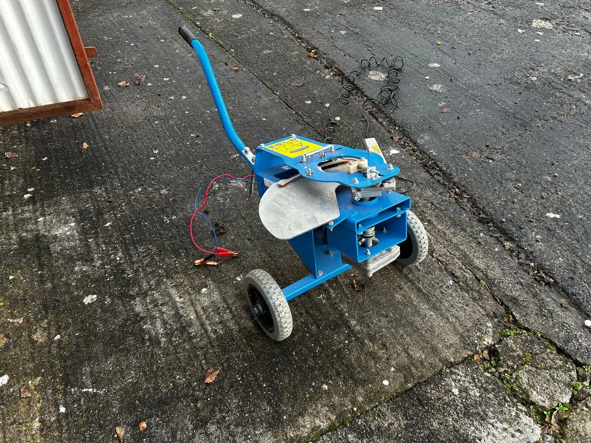 Promatic Clay Pigeon Trap - Image 1