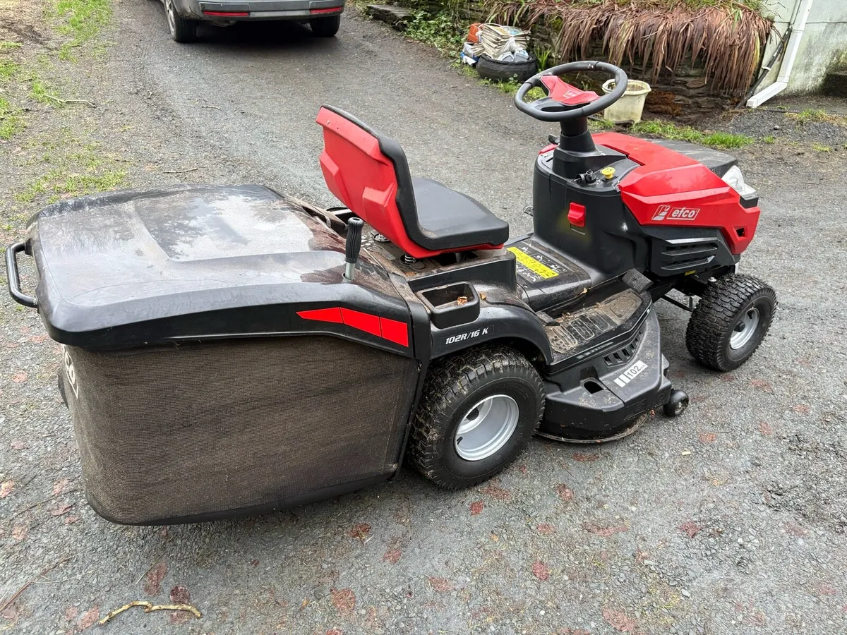 Ride on lawnmower - Image 3