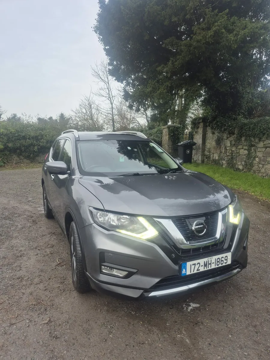 NISSAN XTRAIL 7 SEATER PAN ROOF - Image 1