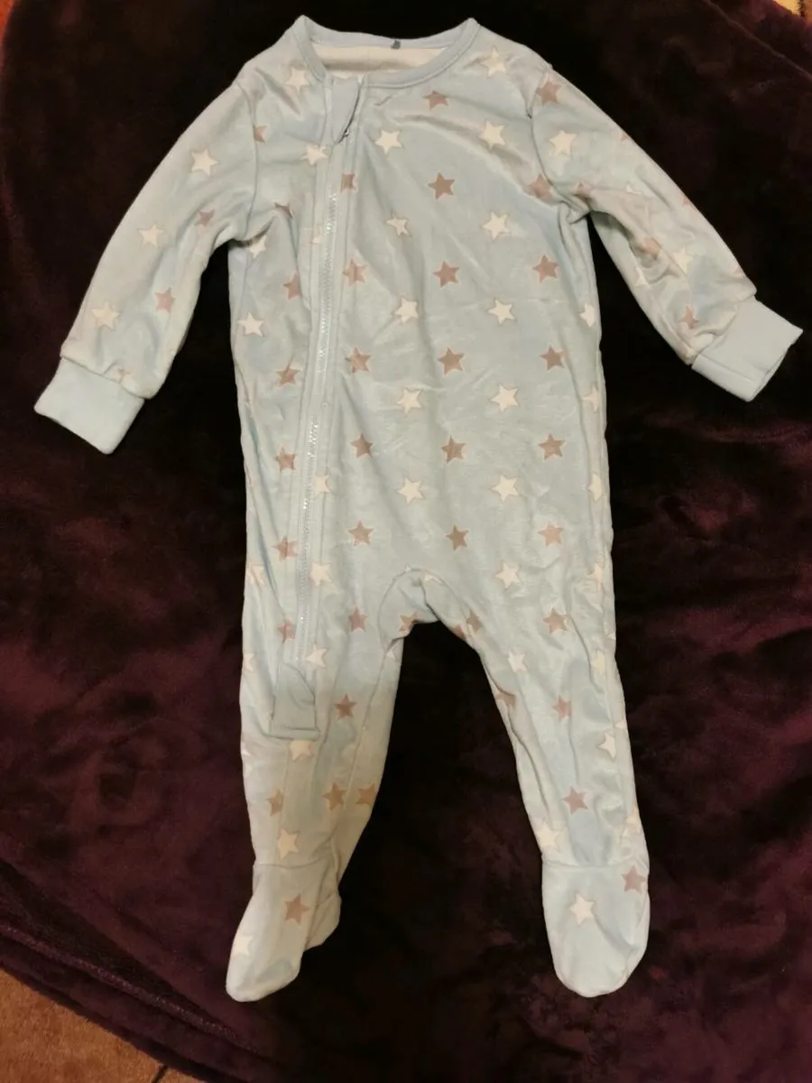Baby bodysuits - Image 1
