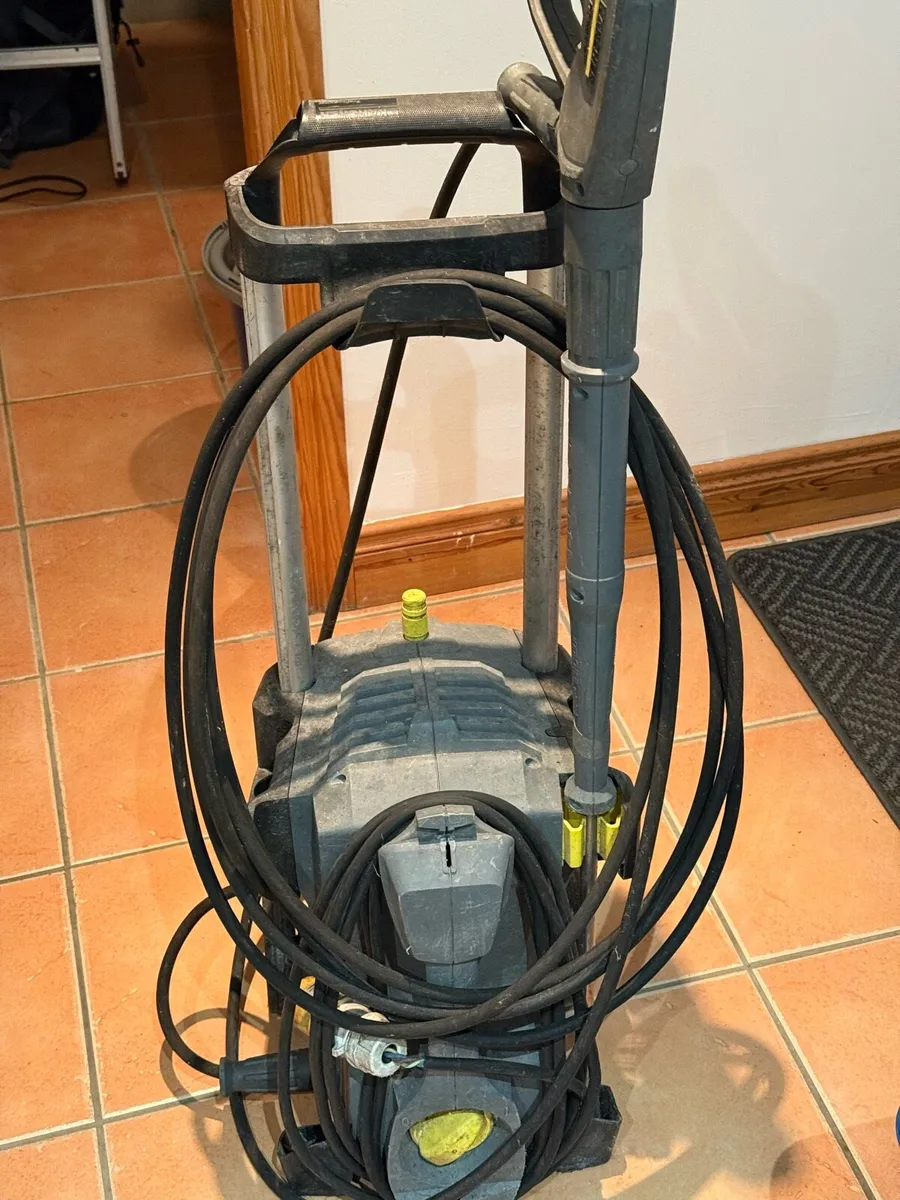 Karcher pressure washer - Image 1