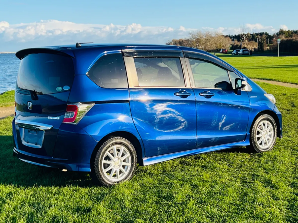 Honda Freed ******* DEPOSIT TAKEN ****** - Image 3