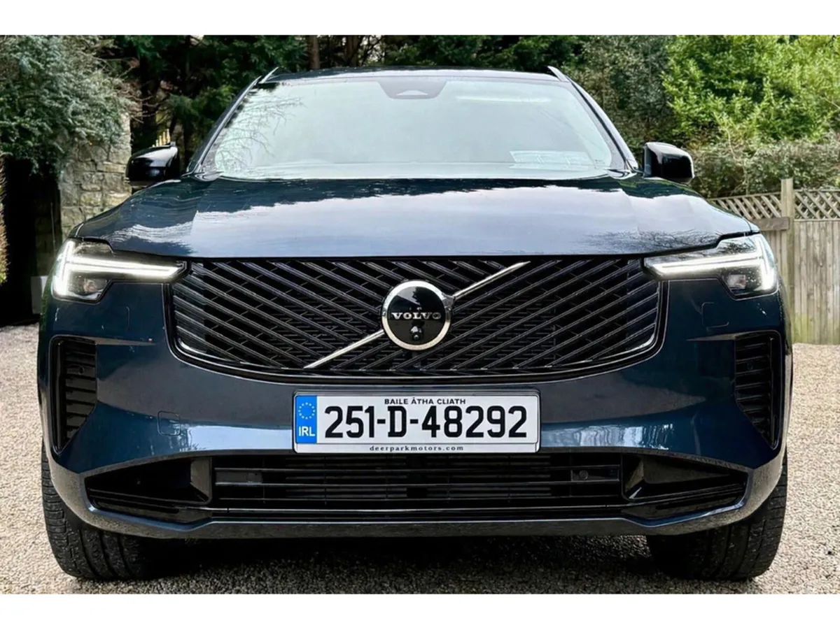 Volvo XC90 2.0 T8 ULTRA 455BHP AWD 7 SEAT - Image 2