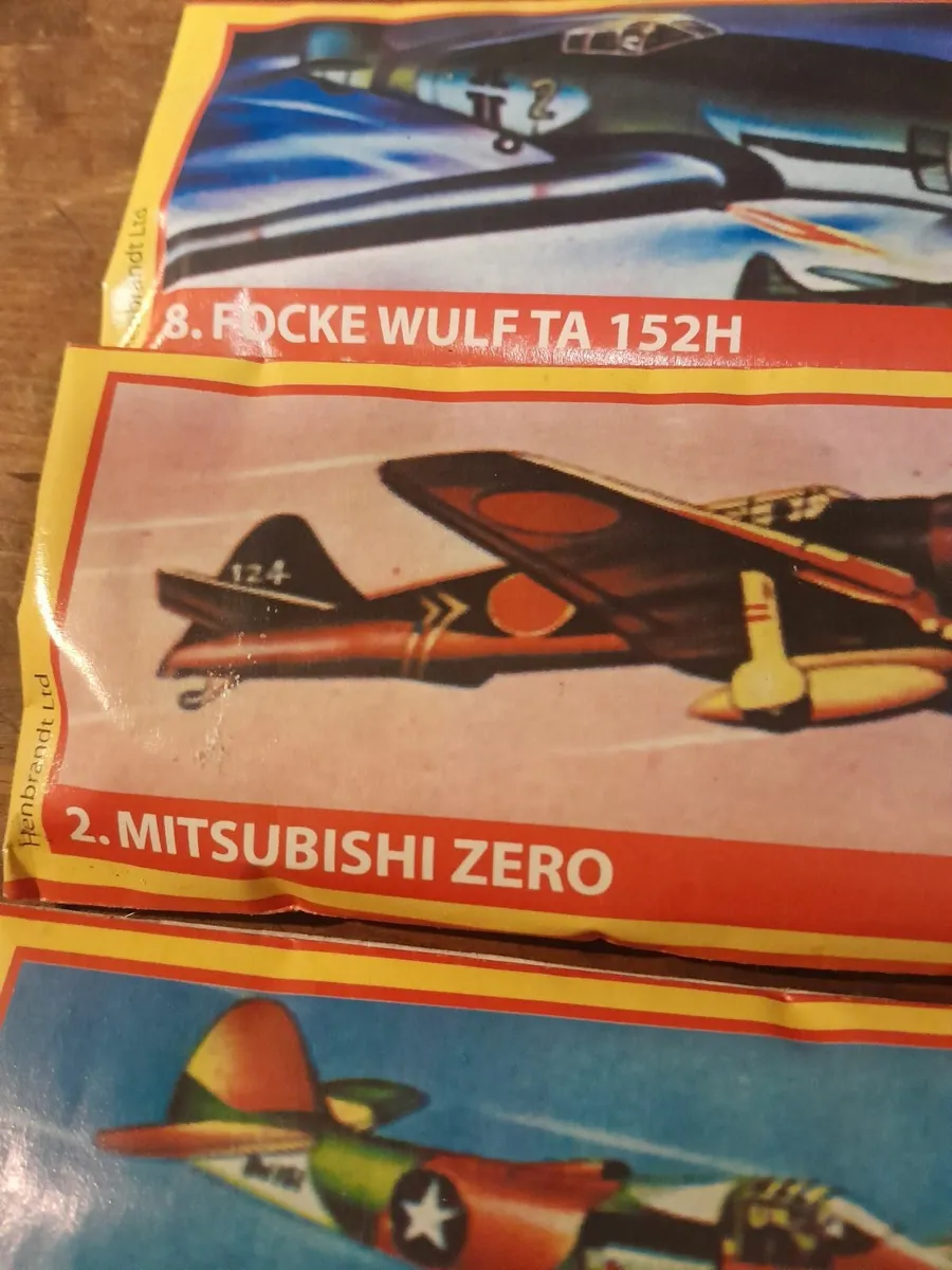 Four jet fighters flying gliders - Image 4