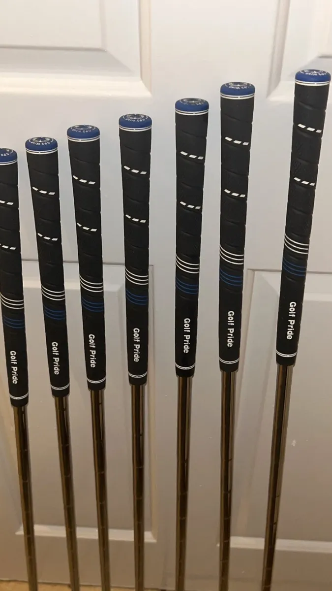 Taylor made M4 Irons 5-SW KBS MAX 85 R shaft - Image 4