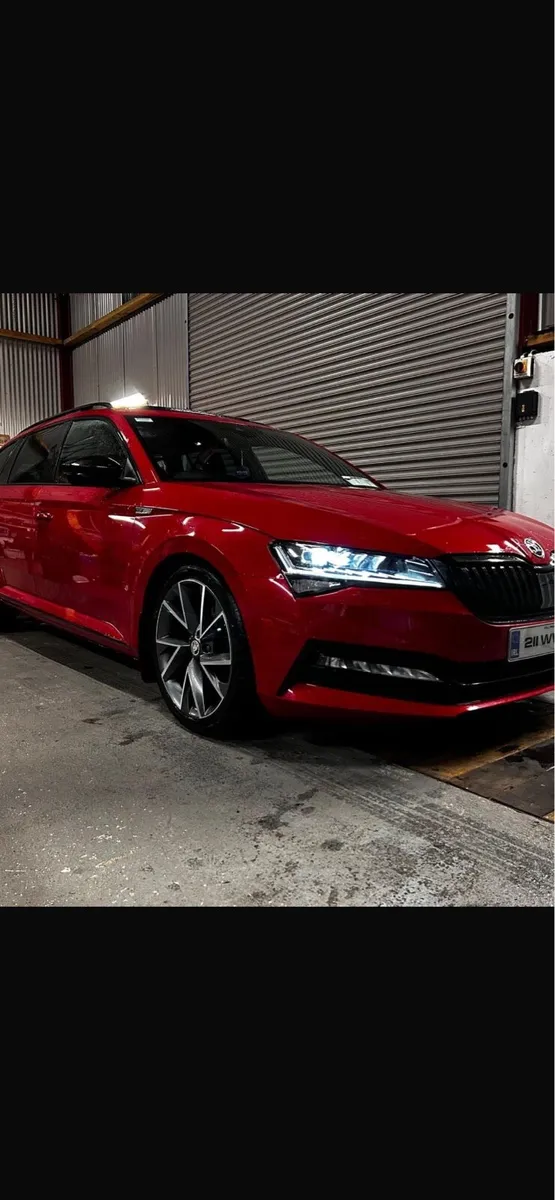 Skoda superb sportline auto - Image 1