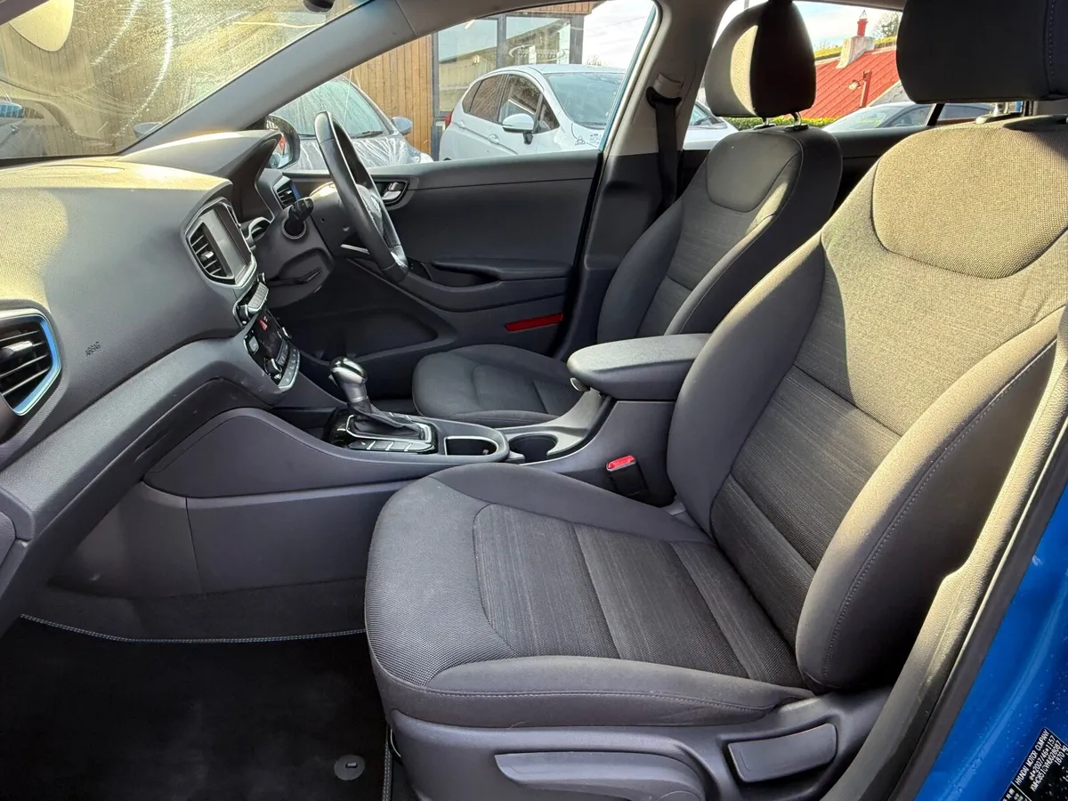 2017 Hyundai Ioniq 1.6 GDi Hybrid Premium Only 37k - Image 3