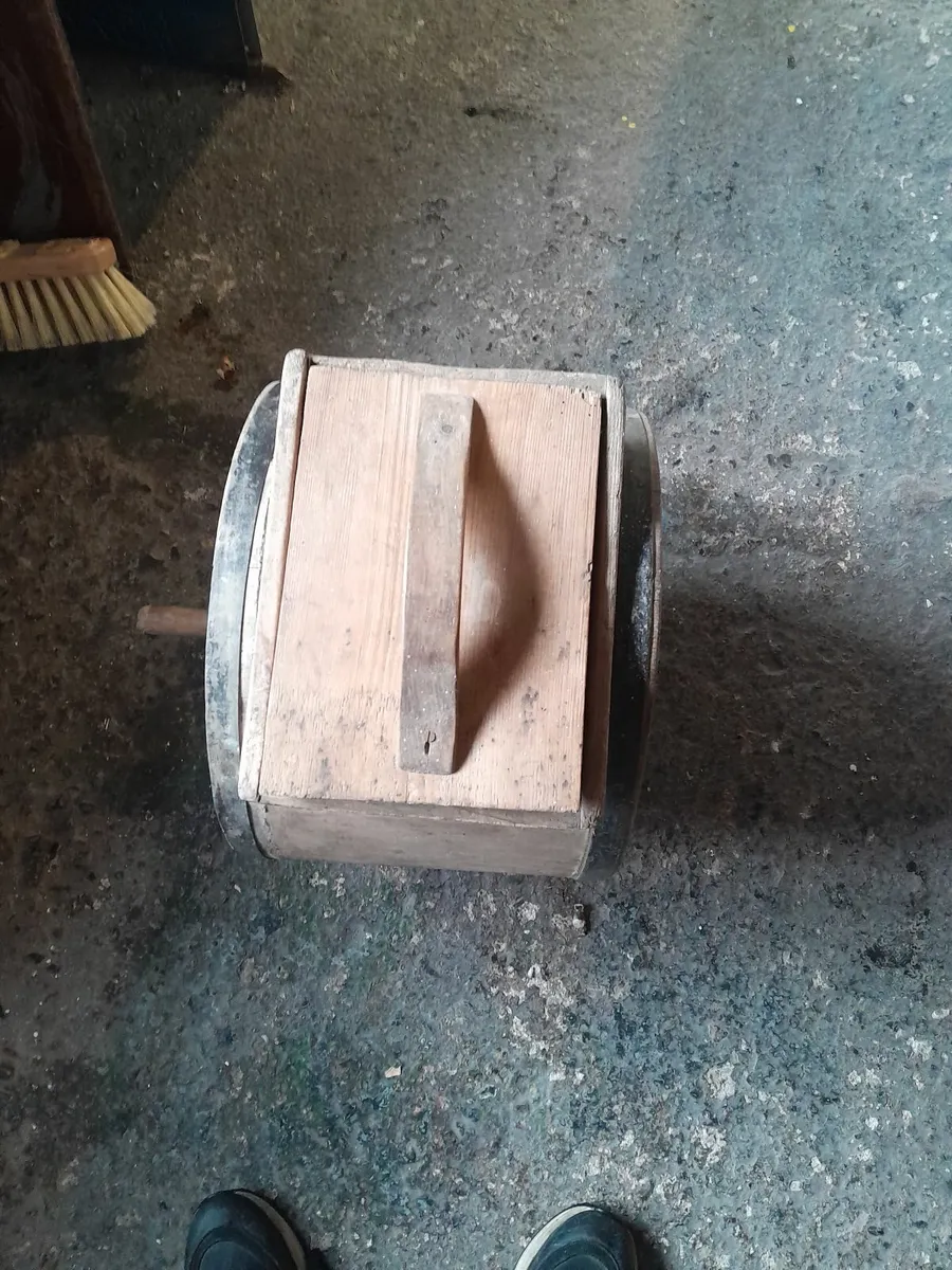 Vintage  wooden  butter churn - Image 4
