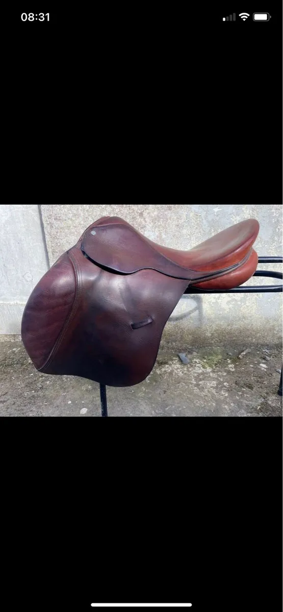 17.5 Berney brothers brown Leather saddle - Image 1