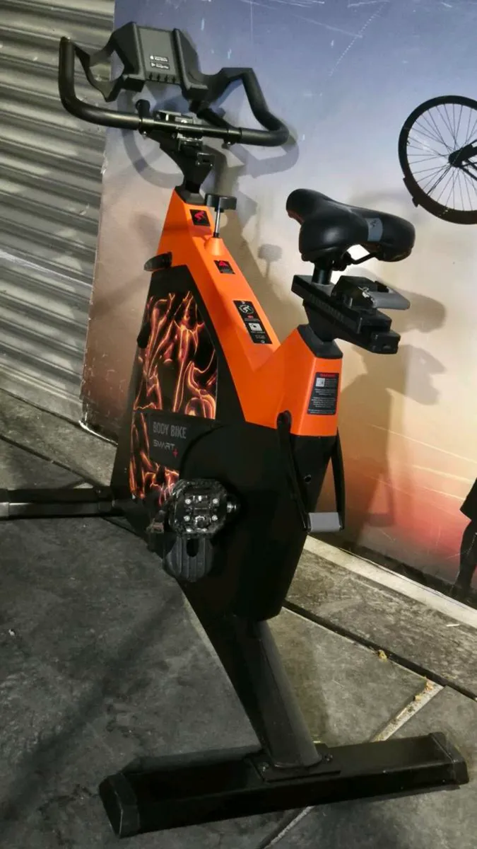 TOP BRAND BODY BIKE SMART PLUS  BIKES - Image 1