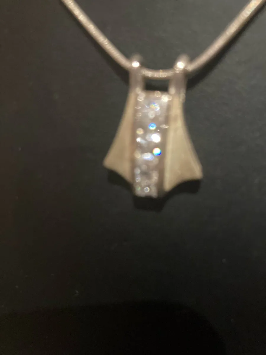 Sterling Silver crystal pendant & chain - Image 2