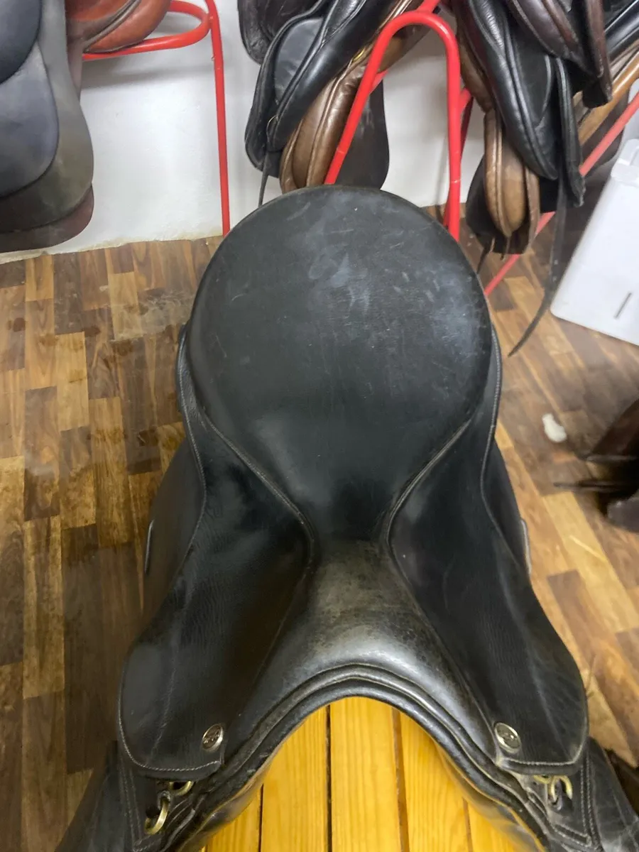 18” GFS black Leather general purpose saddle - Image 3