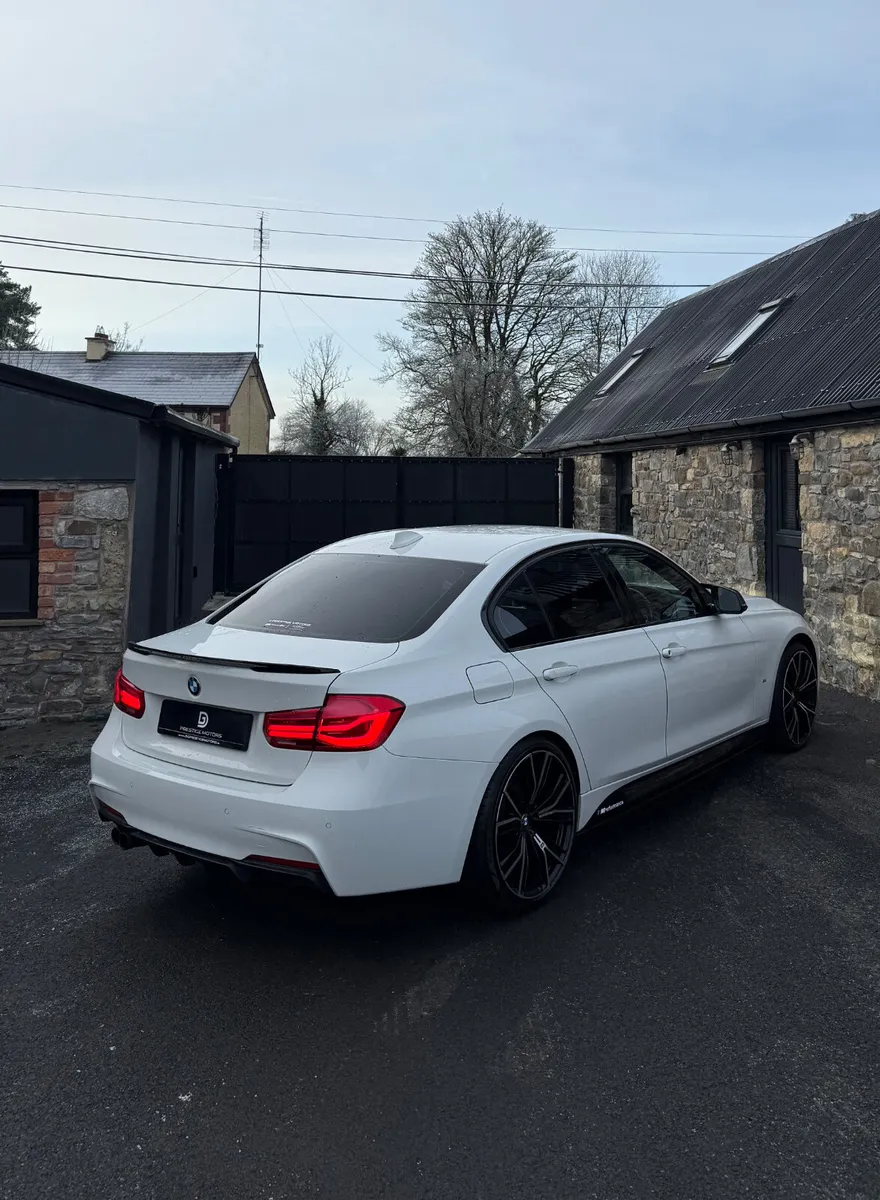 2018 BMW 3 SERIES 330e M SPORT M PERFORMANCE - Image 4