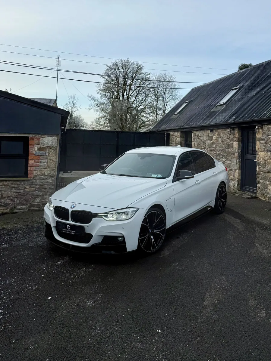 2018 BMW 3 SERIES 330e M SPORT M PERFORMANCE - Image 3