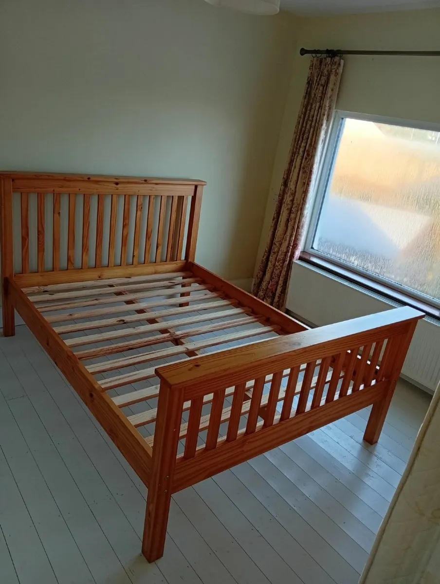 Double Bed - Image 3