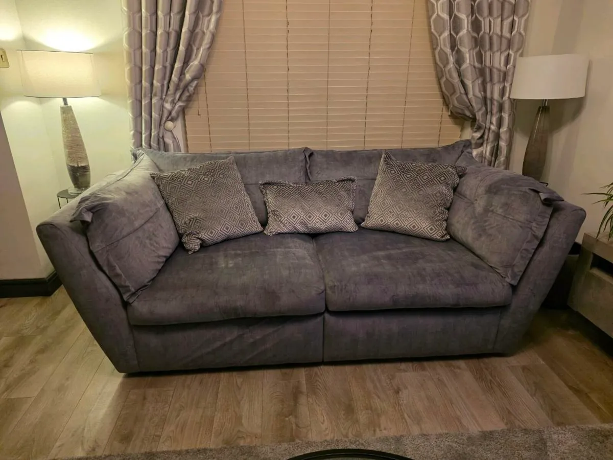 Sully 3 Seater & Love seat - Image 2