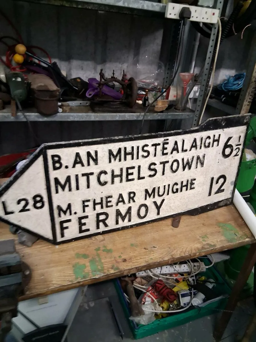 Original road sign - Image 2