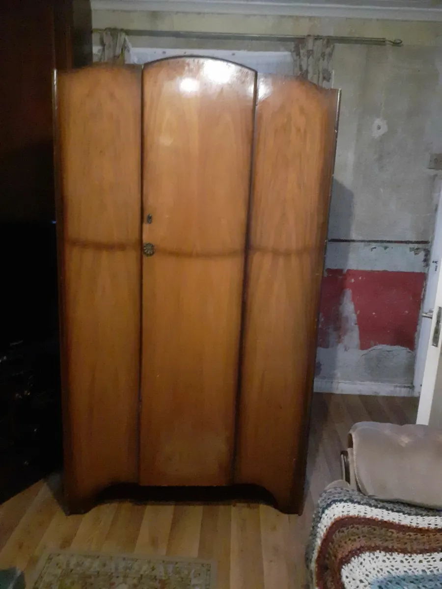 Wardrobe - Image 2