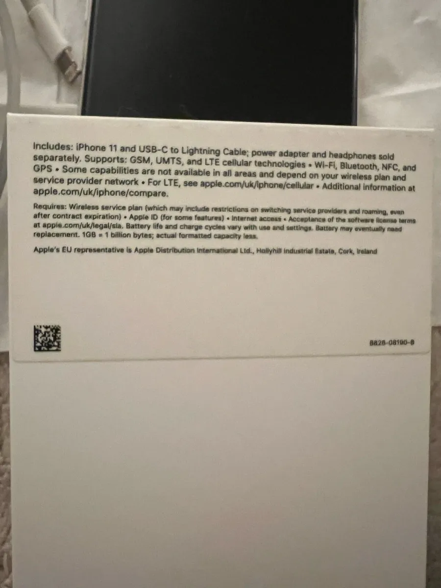 iPhone 11 white 64 gb - Image 3