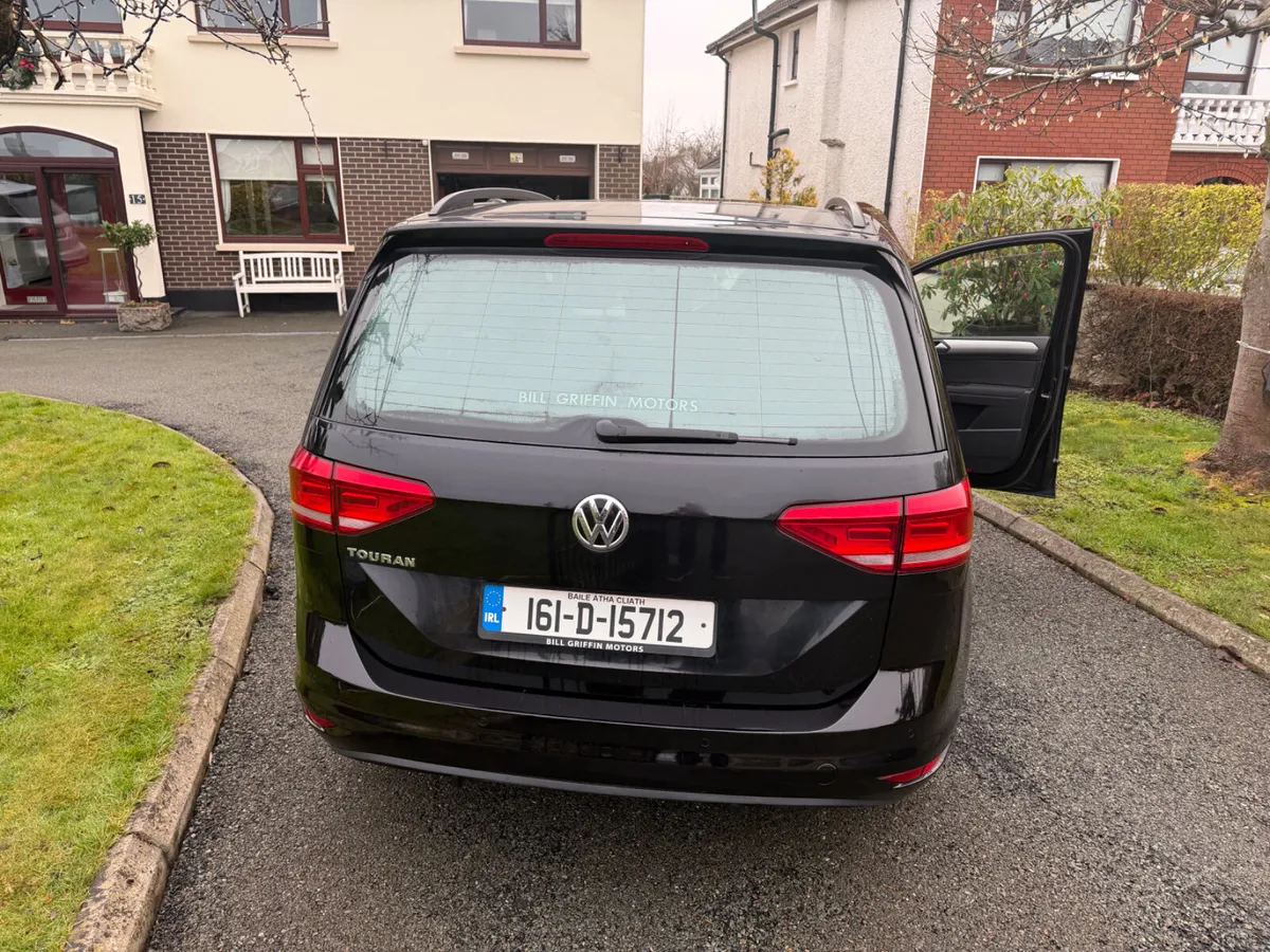 7 seat Volkswagen Touran diesel 2016 - Image 4