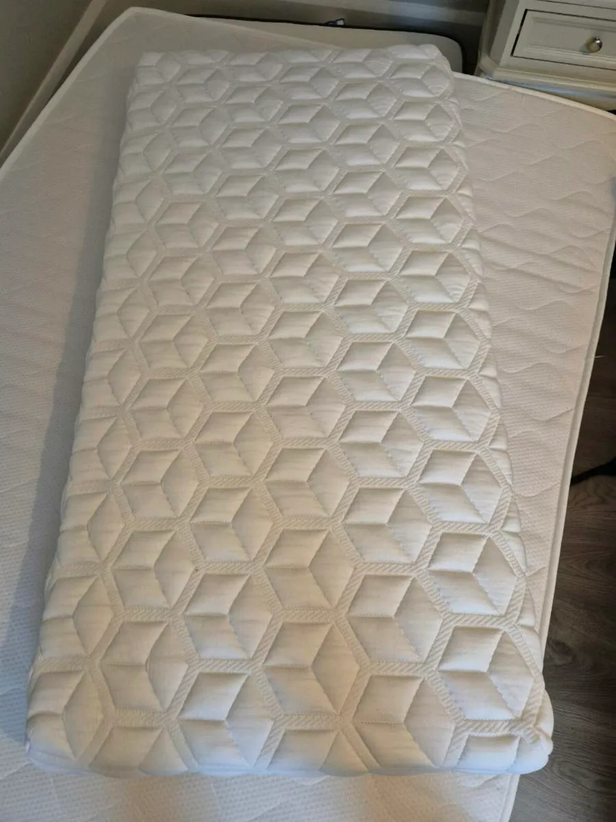 Cot bed mattress - Image 1