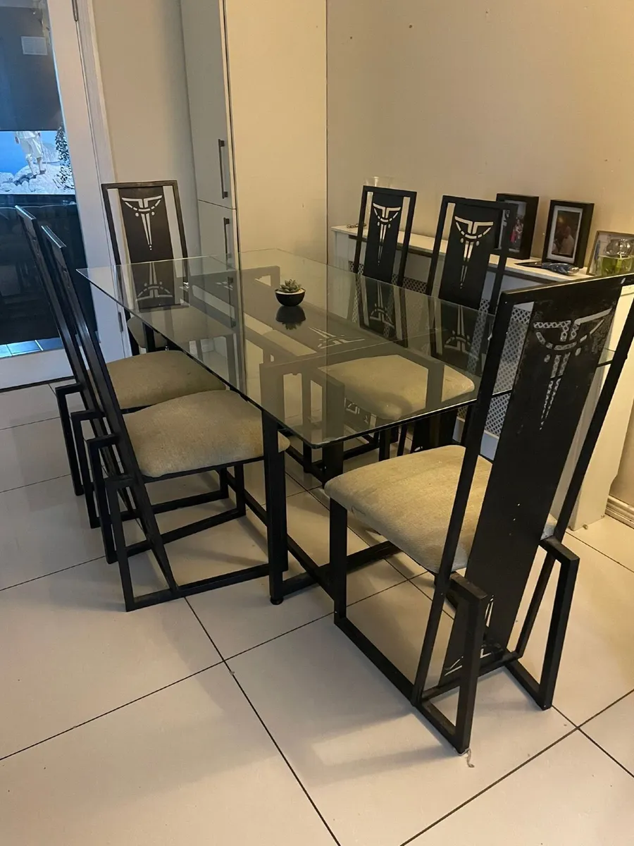 Dining table & 6 chairs - Image 2