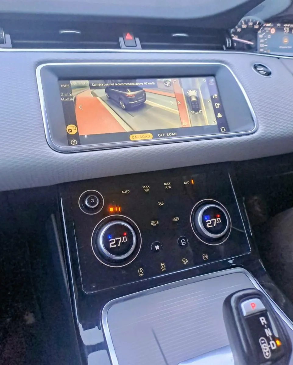 Immaculate 2021 Range Rover Evoque PHEV - Image 4