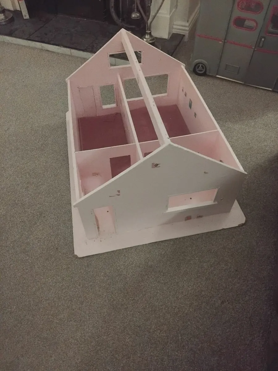 Dolls house - Image 4