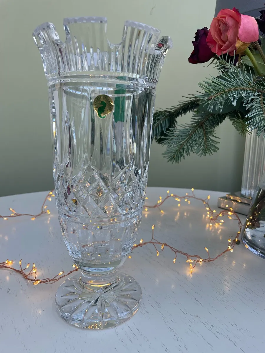 Waterford Crystal 11” Lismore Castle Vase - Image 4