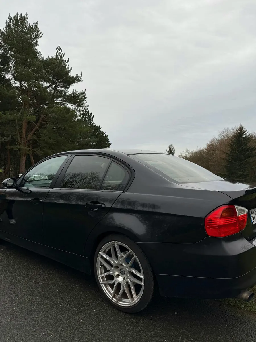 BMW e90 316i 1.6L – Ultra Low Mileage (160k km) - Image 2