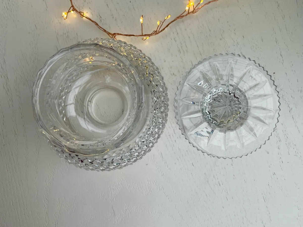 Vintage Galway Crystal Leah Hurricane Lamp - Image 4