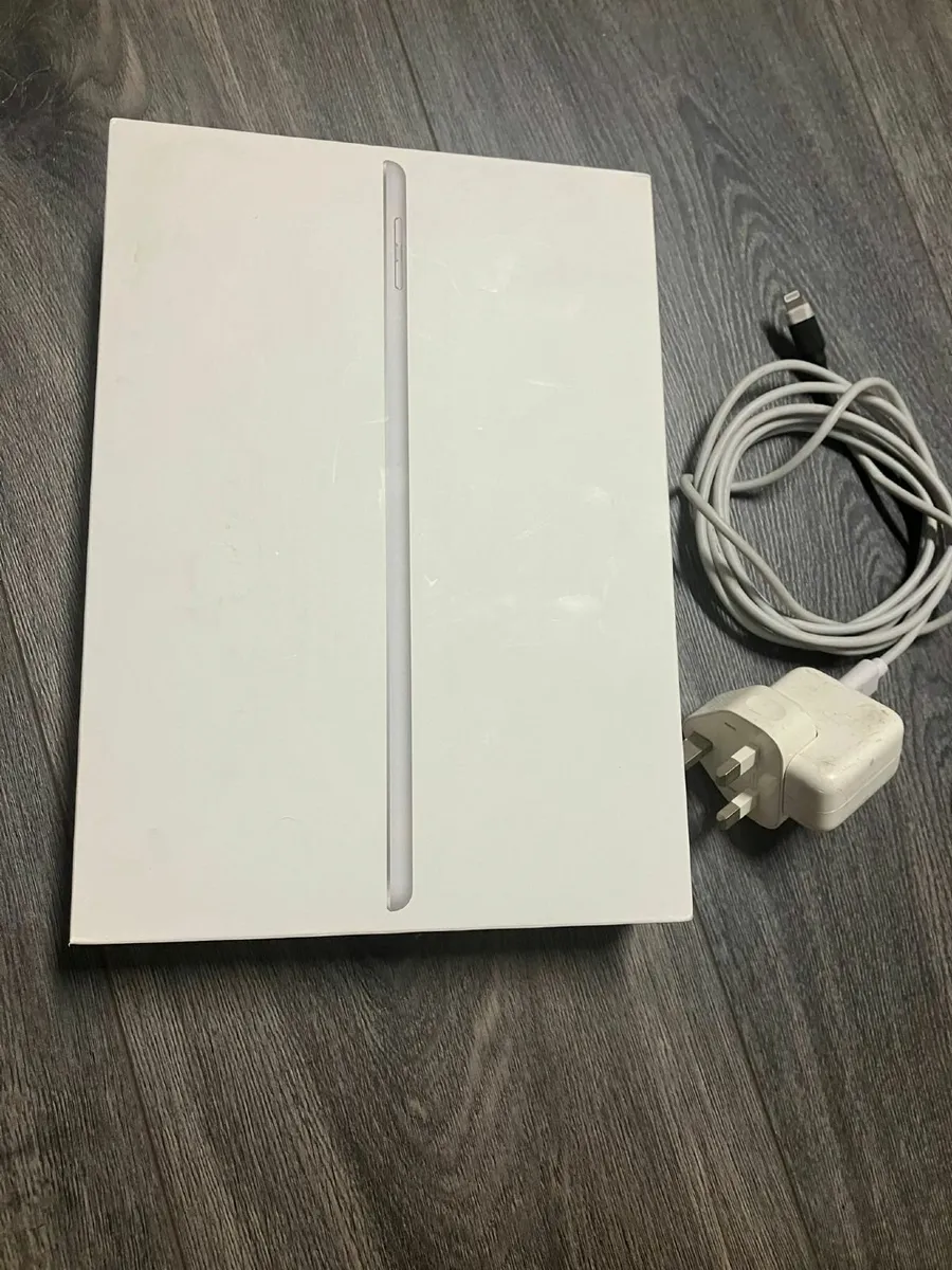ipad 6th gen 32gb silver - Image 3