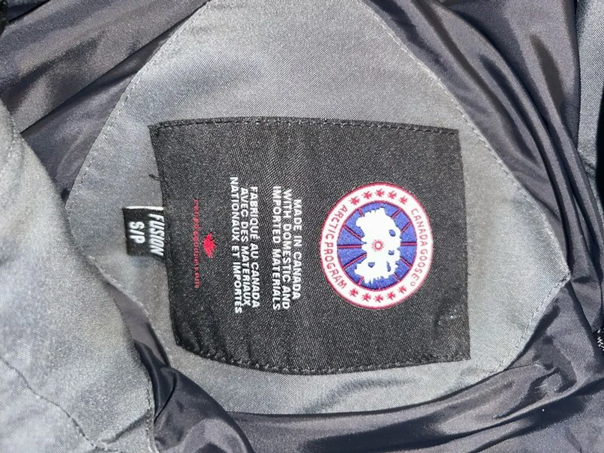 Canada goose mens jacket - Image 4