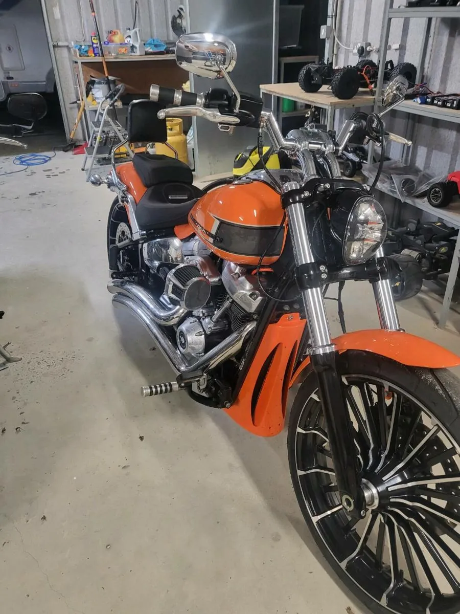 2023 BREAKOUT 117 - Image 1