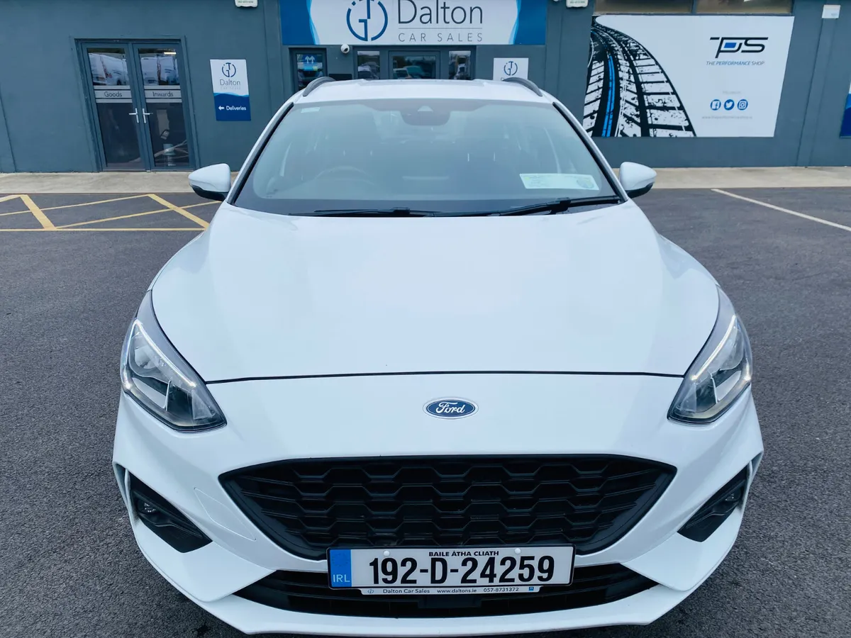 FORD FOCUS ST-LINE ESTATE AUTO 1.5 TDCI 2019 (192) - Image 2