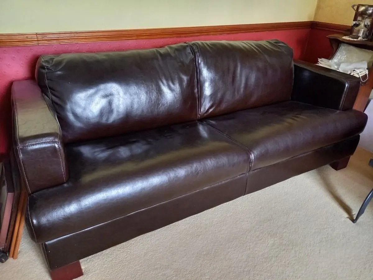 3 seater with matching single seater - Image 3