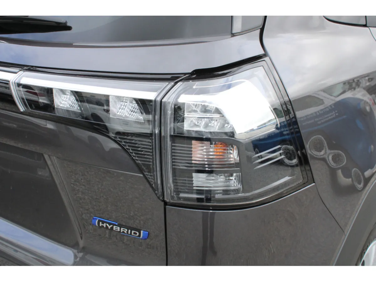 Suzuki SX4 S-Cross 1.4 Motion Manual *10 Year Warr - Image 4