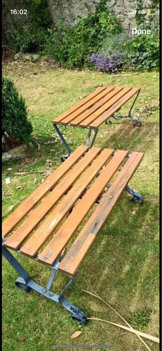 2 garden bench