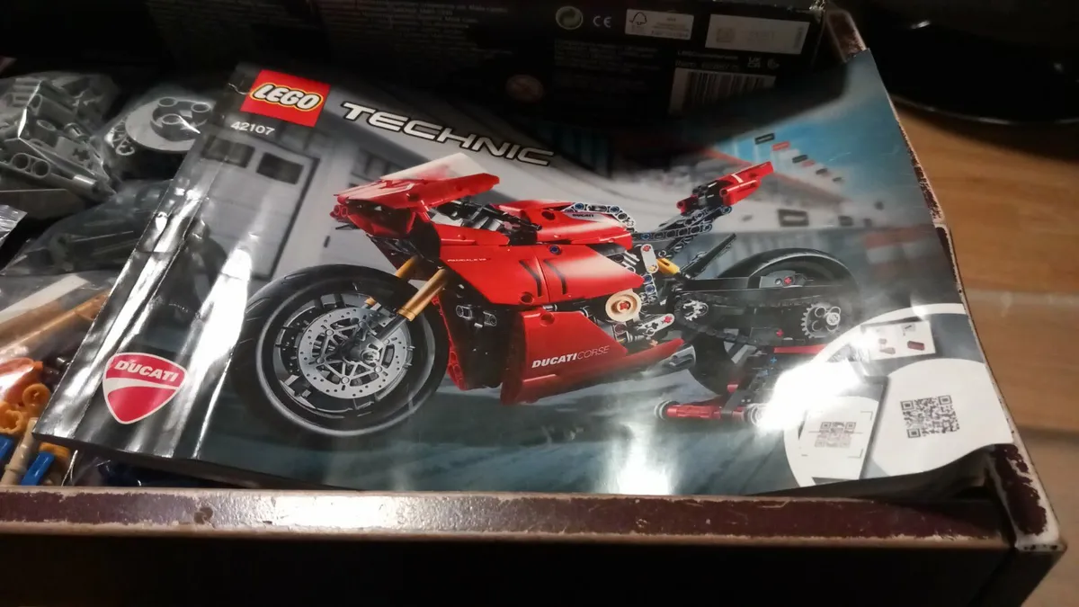 Lego technic 42107 ducati - Image 4