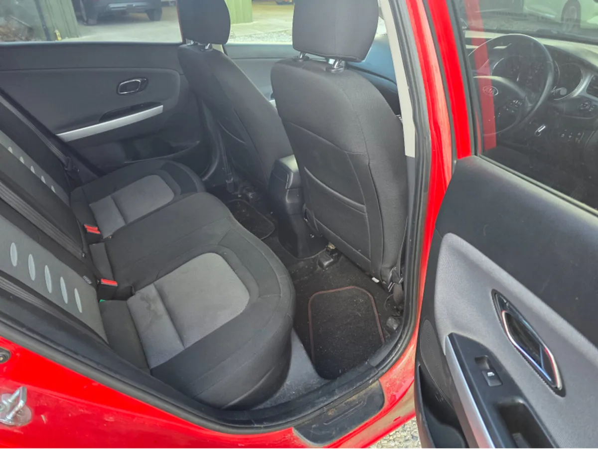 Kia Ceed CEE'D 2 ECODYN 5DR - Image 3