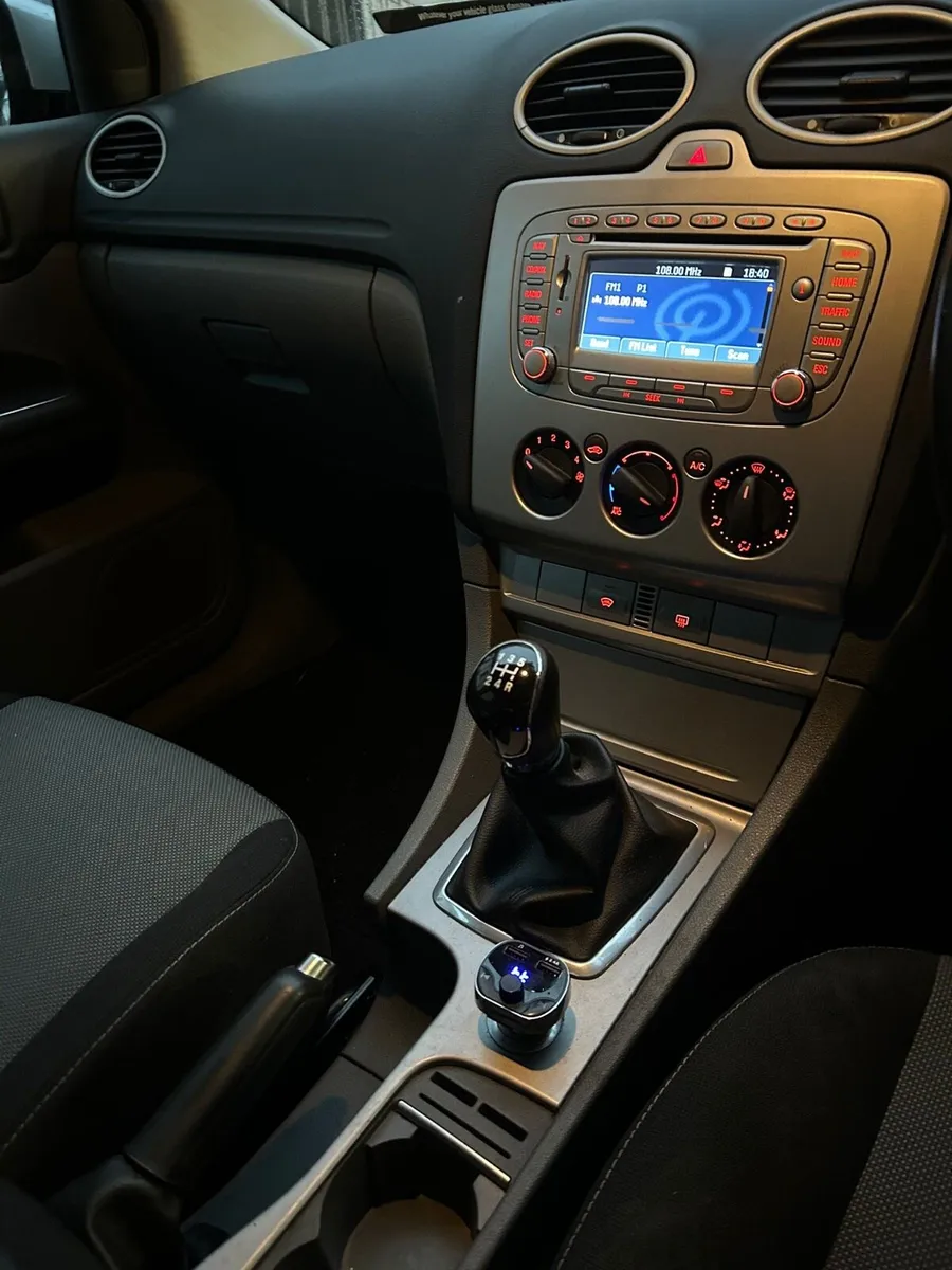 Ford Focus - Image 2