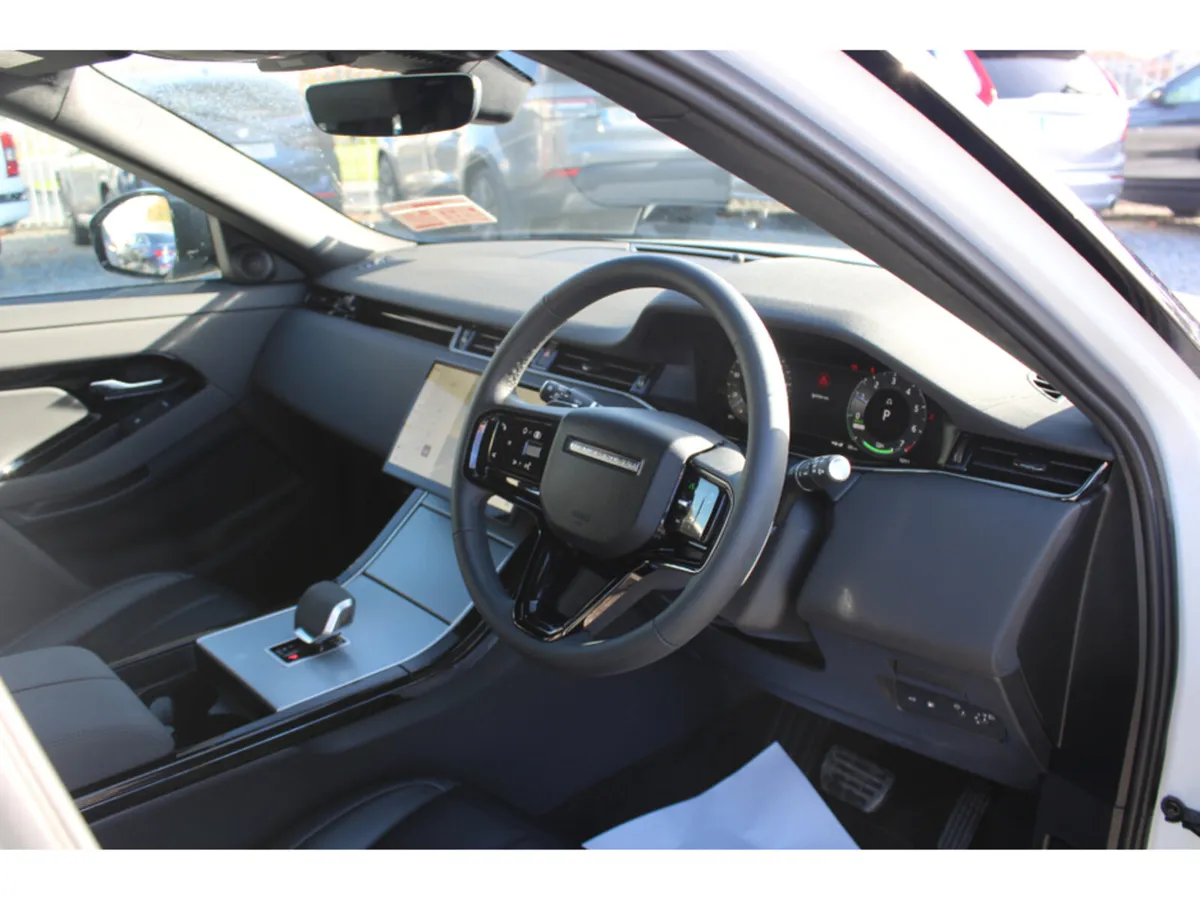 Land Rover Range Rover Evoque 1.5 P300E 4WD S Mode - Image 2