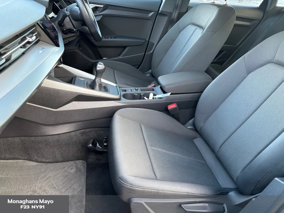 Audi A3 SALOON 30 TFSI 110HP SE 4DR 'PARK ASSIST H - Image 4