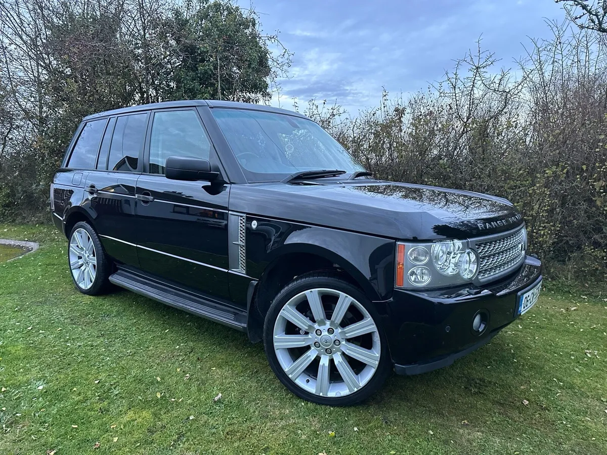 Range Rover Vogue V8 Supercharged - Image 1